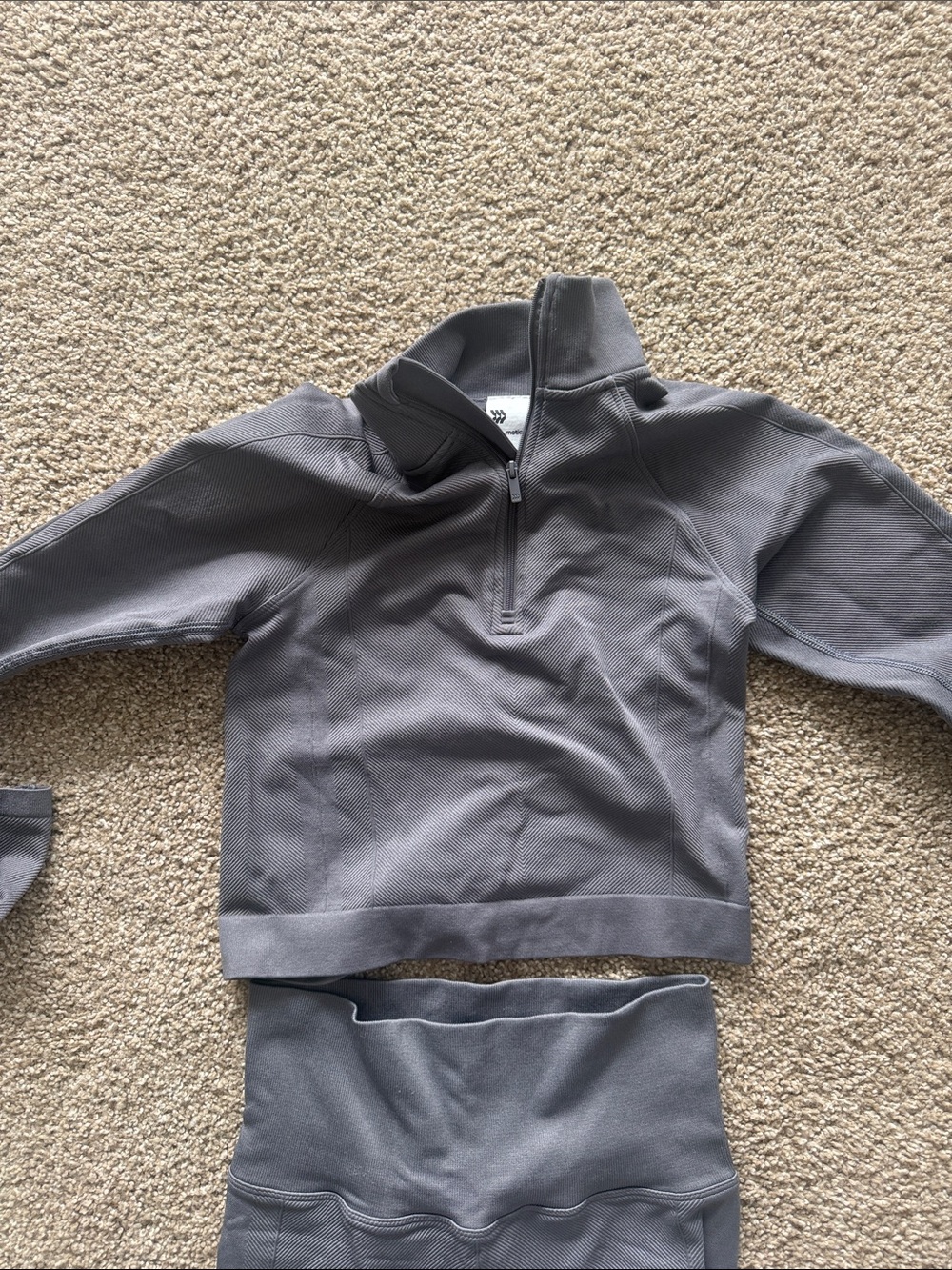 Target Gray Zip-Up Cropped Pullover and High-Waist Leggings Set - Picture 3 of 3